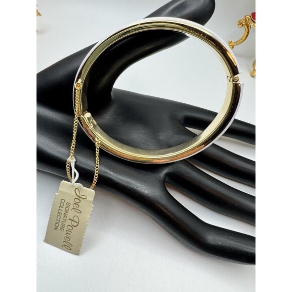 Beautiful Vintage White Acrylic And Gold Tone Bangle Bracelet Signed Joel Powell - Picture 8 of 9